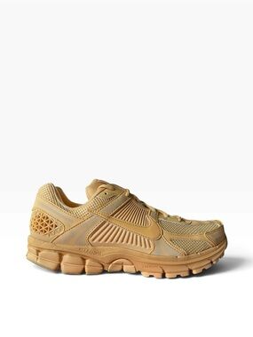 Nike Zoom Vomero 5 Celestial Gold Men’s 9 New in Box HF5493-200